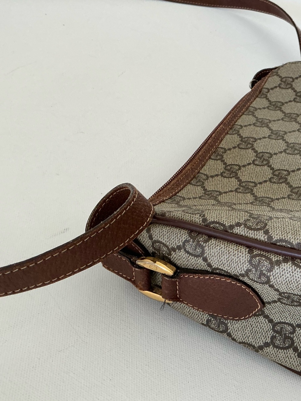 Gucci Vintage Gucci GG Supreme Crossbody Bag Web Stripe Monogram Shoulder Bag - Picture 8 of 16